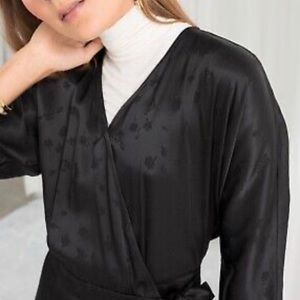 Paris Atelier sateen style  Kimono wrap dress size 0 XS